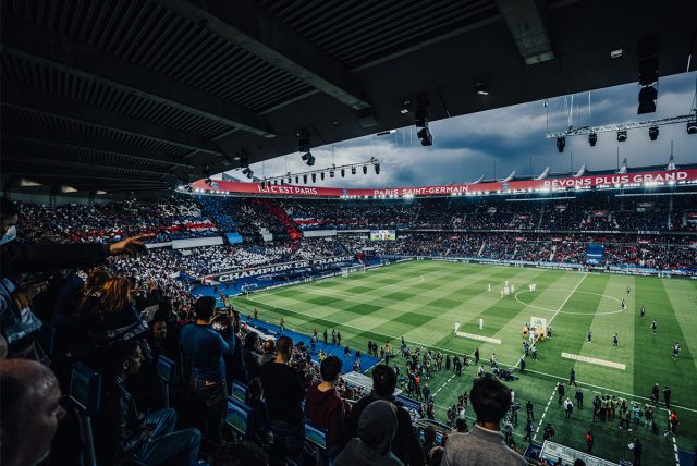 PSG jugará su primer partido con estadio lleno