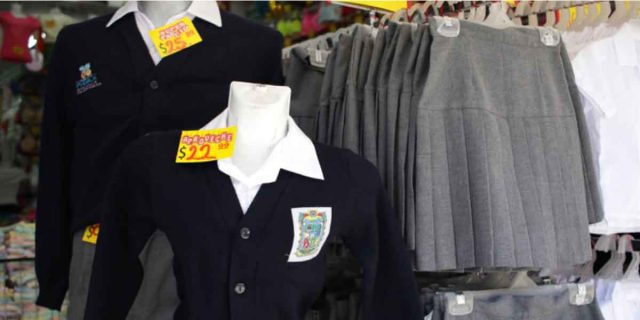 Nula venta de uniformes escolares en Puebla
