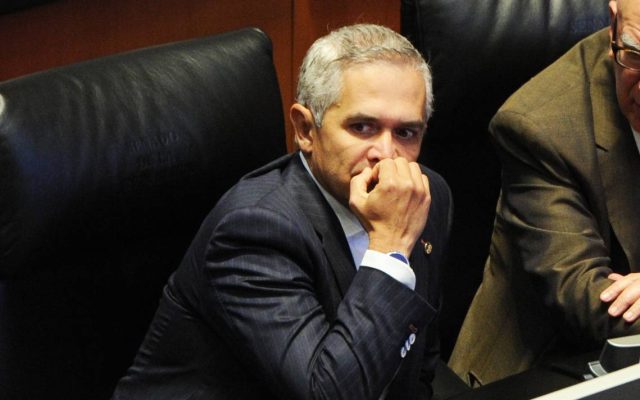 Denunciarán a Mancera y a exdirectores del metro por desplome de la L12