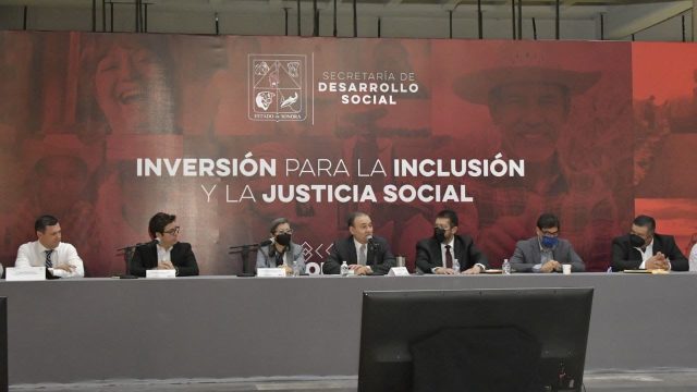 Gobernaré con una visión municipalista: Alfonso Durazo