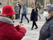 Austria confinará a no vacunados para contener contagios Covid