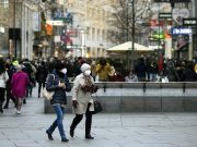Austria inicia confinamiento por cuarta ola de Covid