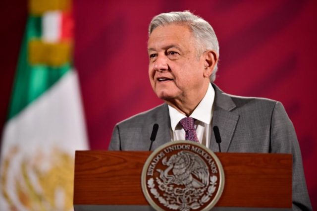 No se otorgarán permisos a obras que dañen el medio ambiente: AMLO