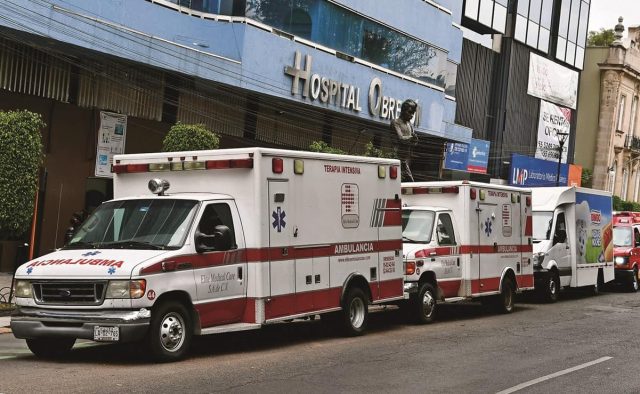 Buscan regularizar las ambulancias «patito»