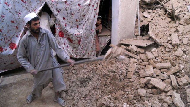 Terremoto en Afganistán deja al menos 26 muertos