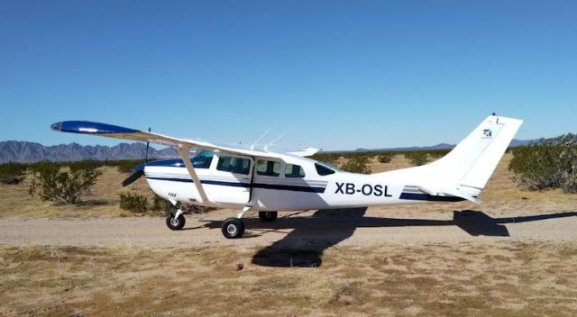 Aseguran aeronave con más de 300 kilos de droga en Sonora