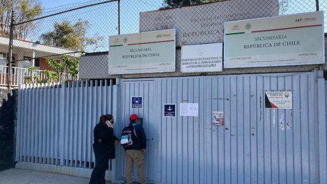Estudiante se dispara en secundaria de Iztapalapa