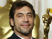 Javier Bardem acude a la Embajada de Rusia para protestar