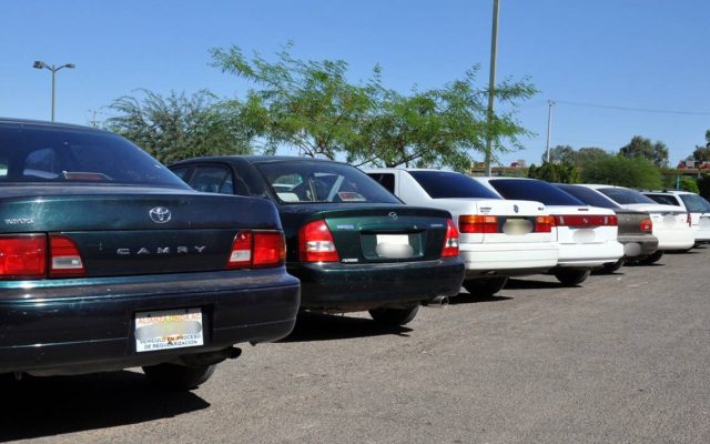 Reducirán costos para regularizar “autos chocolate” en Sonora