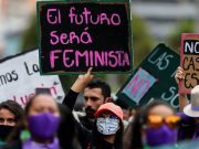 Destaca paz y sororidad en marcha por el Día Internacional de la Mujer