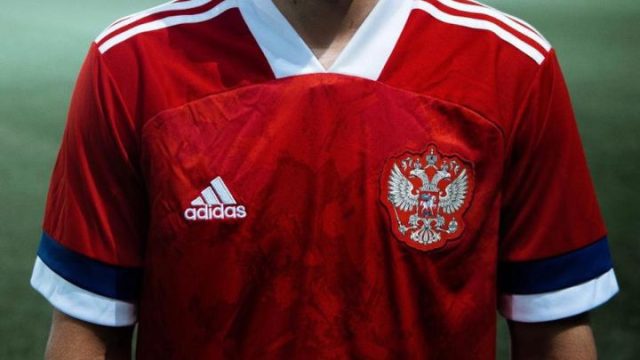 Adidas cancela su patrocinio a selección rusa