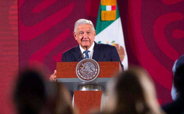 Fue una masacre entre grupos delictivos: AMLO sobre matanza en Michoacán