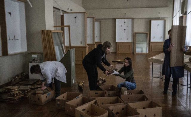 Guerra entre Rusia y Ucrania ha dañado 90 sitios culturales