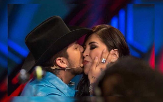 Madre de Cristian Nodal tuvo cáncer de colon
