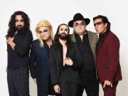 Roban equipo de Moderatto y secuestran a los choferes