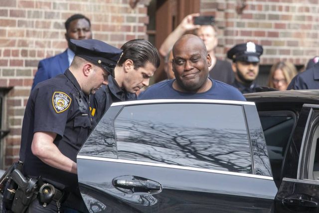 Autor del tiroteo en el metro de NY permanecerá preso