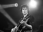 Enrique Bunbury anuncia su retiro definitivo de los escenarios