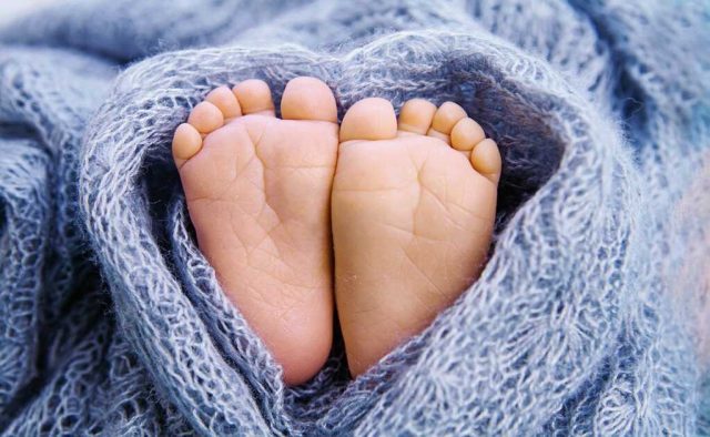 Mujer se viste de doctora para robar bebé en hospital de Sonora