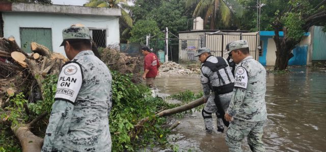 Ante lluvias intensas GN apoya a familias sonorenses