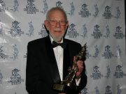 Fallece a los 102 años Al Jaffee, ilustrador de la revista “MAD”