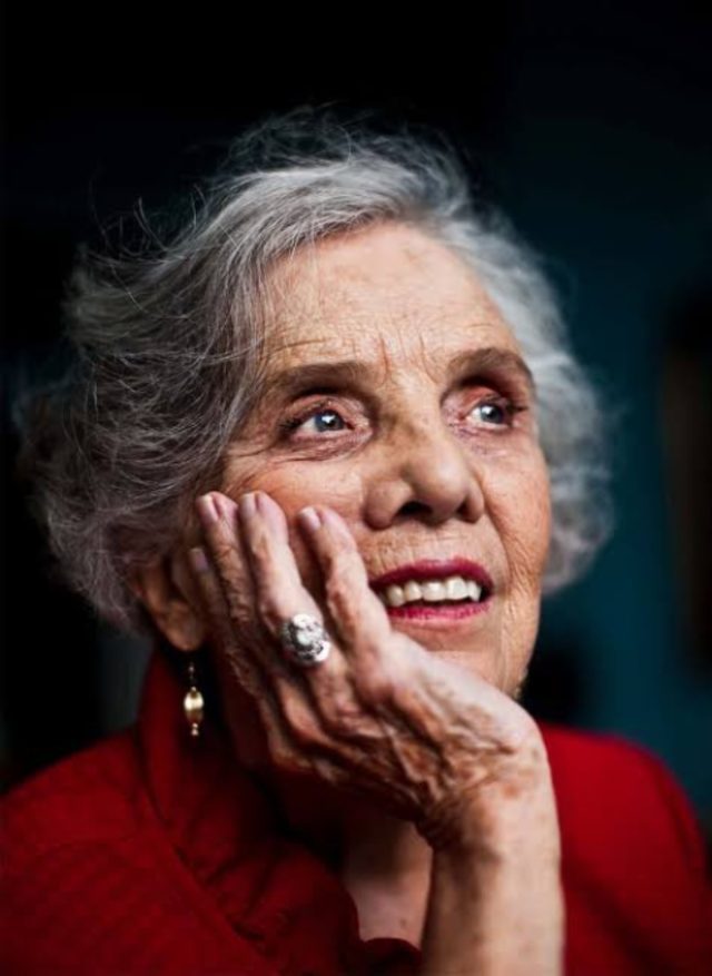 Senado aprueba otorgar Medalla Belisario Domínguez a Elena Poniatowska