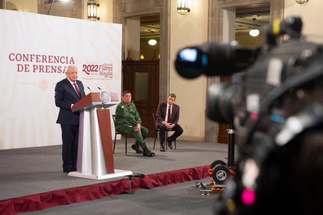 “Mi gobierno no espía”, asegura López Obrador