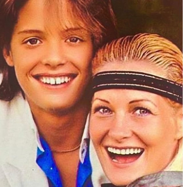 Luis Miguel publica en Instagram foto con su madre