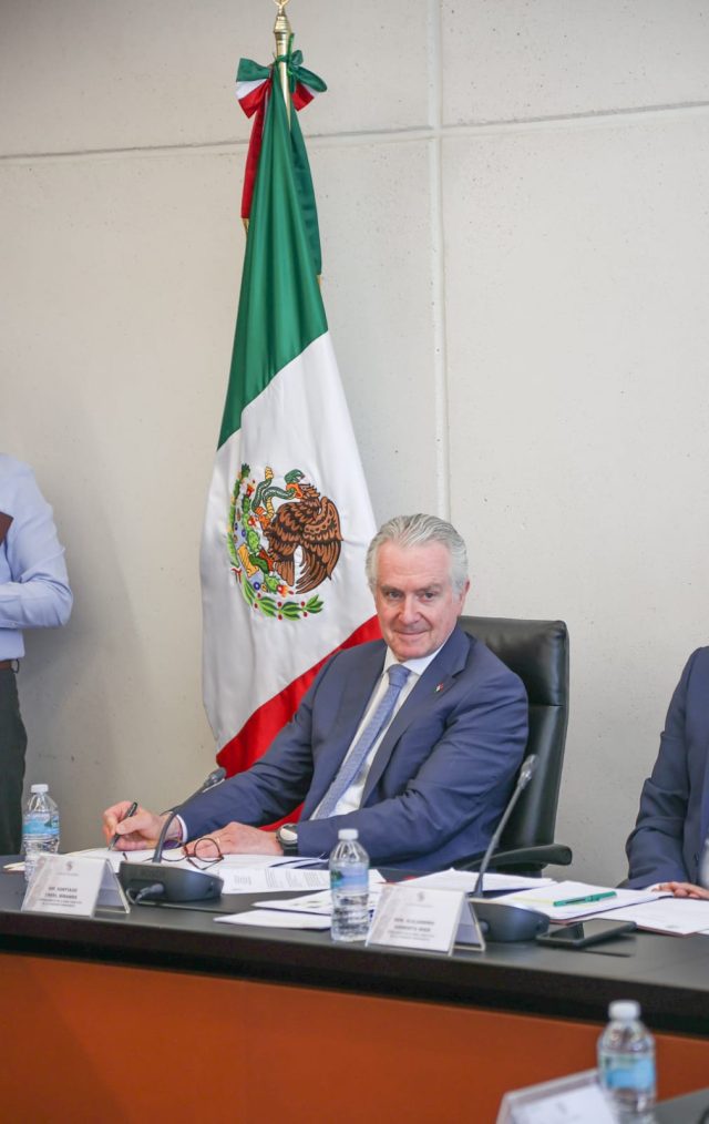 “A ver Santiago, vamos a desaparecer los fideicomisos de la SCJN”, reto de AMLO a Creel
