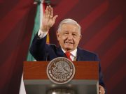 AMLO acusa a gobiernos del PAN de otorgar concesiones de agua