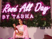 Natti Natasha celebra su nuevo negocio en Miami rodeada de amigos como Lele Pons y Guaynaa