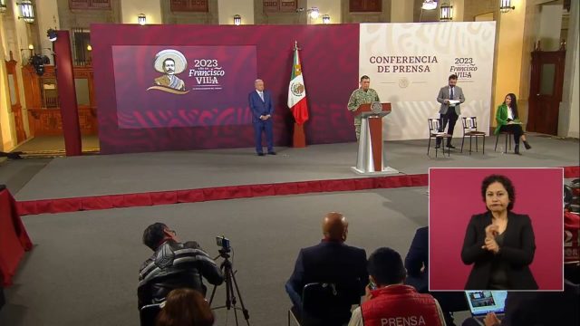 Sandoval dice que compró departamento a contratista de la Sedena por 9 mdp