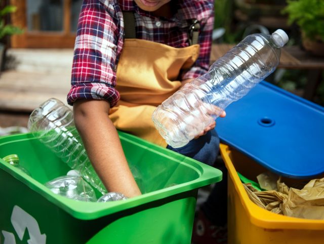 El impacto ambiental detrás de los vehículos eléctricos: ¿realmente no contaminan?