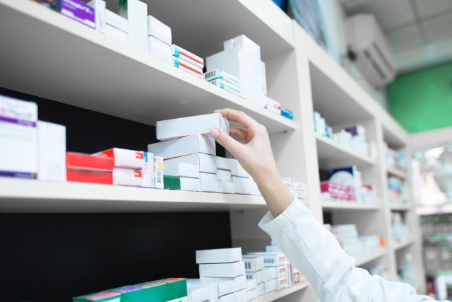 ¿Cómo puede la industria farmacéutica reducir casi a la mitad su huella de carbono?
