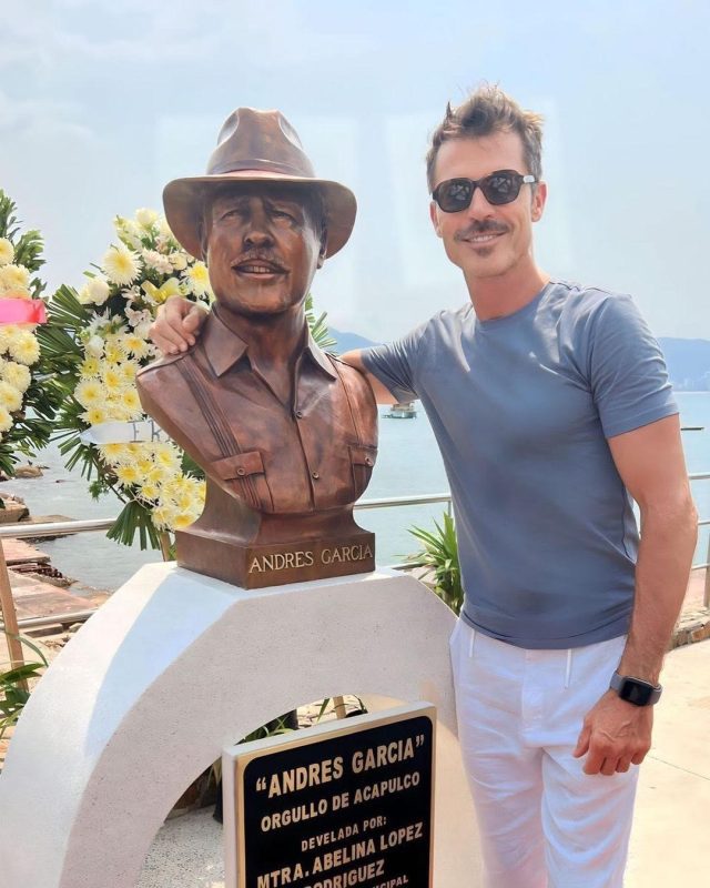 Develan busto en honor de Andrés García en medio de polémica por su herencia