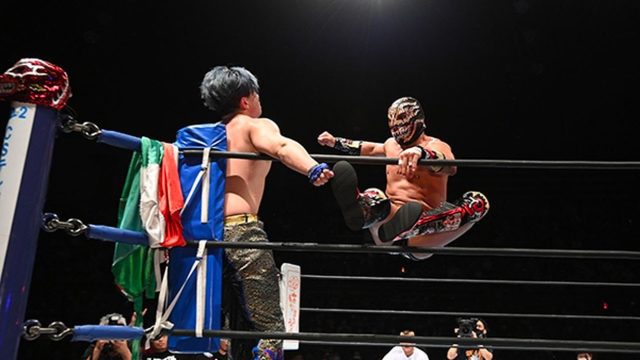 Titán del CMLL inmortaliza su nombre en Japón