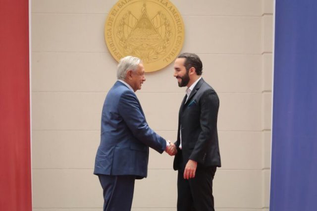 AMLO descarta implementar políticas de seguridad de Bukele en México