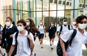 Congreso de CDMX aprueba uniforme neutro en escuelas