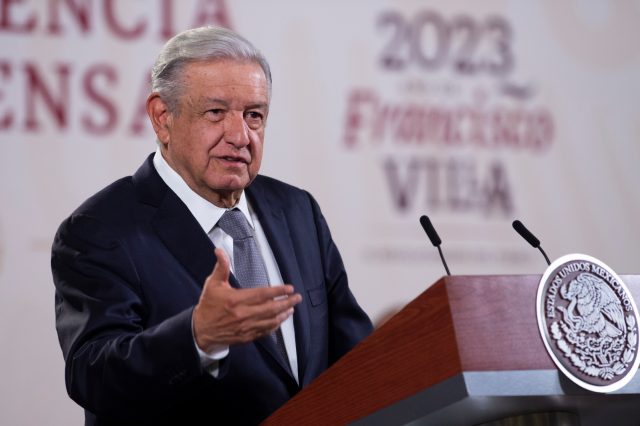 López Obrador anunció que podría indultar a Roxana, joven que mató a su agresor