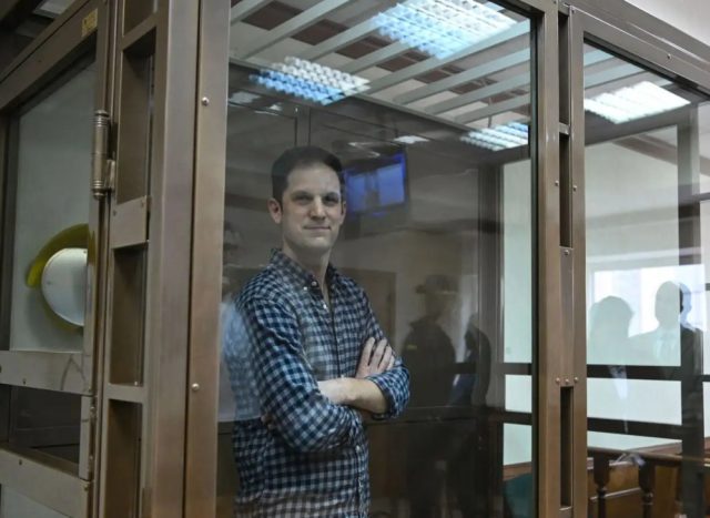Tribunal ruso extiende hasta el 30 de agosto el arresto del periodista Gershkovich