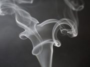 Tabacaleras acosan al gobierno para impedir el control de tabaco, asegura López-Gatell
