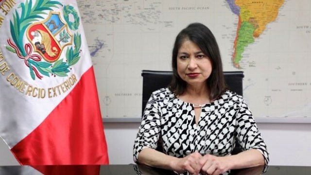 Canciller de Perú se lanza contra AMLO por declaraciones contra Dina Boluarte