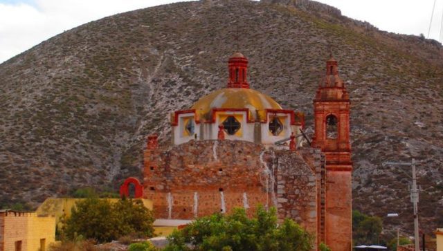 Señala AMLO a Fox de permitir destrucción del Cerro de San Pedro