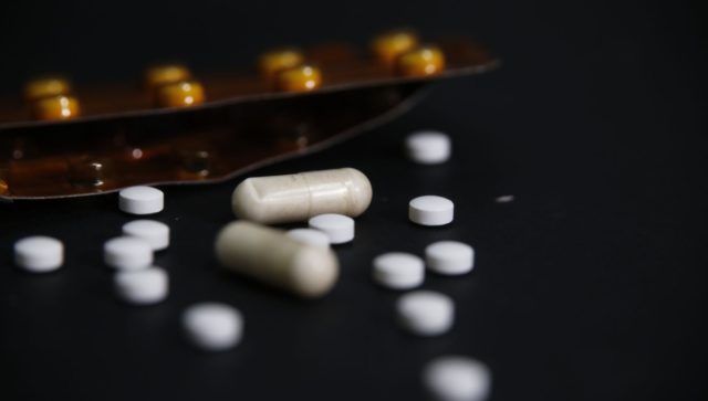 Aumentar el acceso a opioides recetados podría reducir sobredosis en Estados Unidos