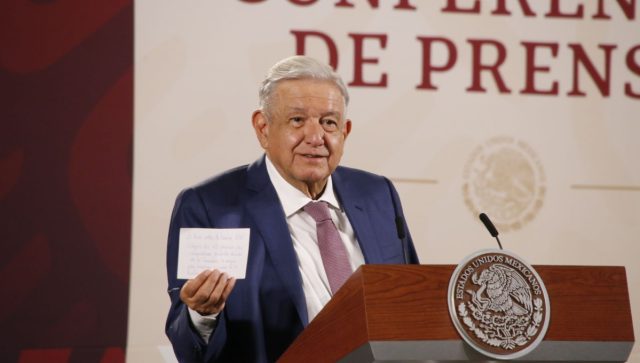 AMLO es el quinto presidente de Latinoamérica con mayor sueldo