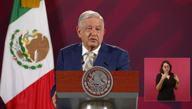 AMLO se reunirá con consejeros del INE