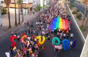 Miles asisten a la marcha del orgullo LGBTIQ+ en Hermosillo