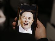 Elon Musk desplaza -otra vez- a Arnault como la persona más rica del mundo
