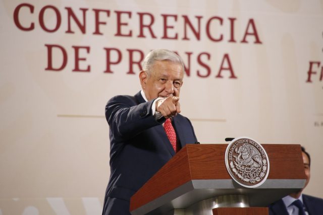 AMLO felicita a virtuales ganadores a la gubernatura de Edomex y Coahuila