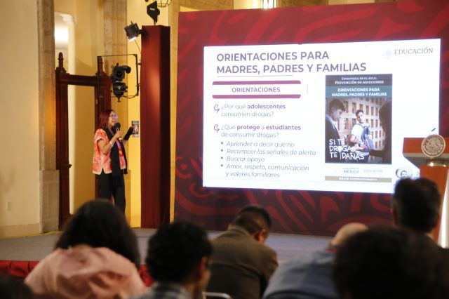 Titular de la SEP actualiza información sobre campaña “Si te drogas te dañas”
