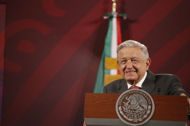 AMLO revela detalles sobre la reunión que sostuvo con las “corcholatas”